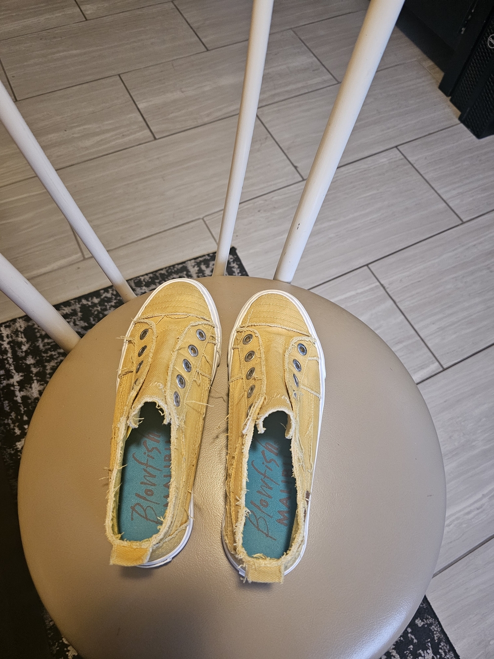 Blowfish Malibu Yellow Mustard Distressed Slip-On Sneakers Women’s [Size]